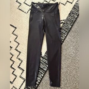Women’s Old Navy Shiny Black Leggings